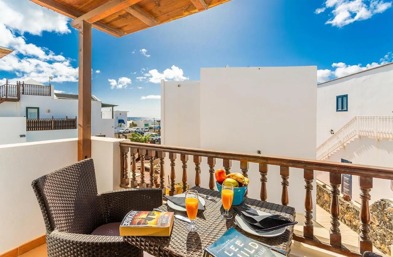 Casa Lili - Shared Pool - Close To Seafront Promenade - Sea Views From Upper Terrace Punta Mujeres