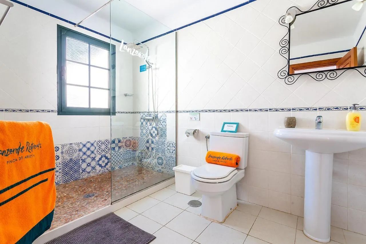 Casa Lili - Shared Pool - Close To Seafront Promenade - Sea Views From Upper Terrace Punta Mujeres 度假居